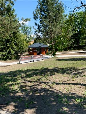 V příspěvkové organizaci DSS Šluknov - Krásná Lípa mají nový park