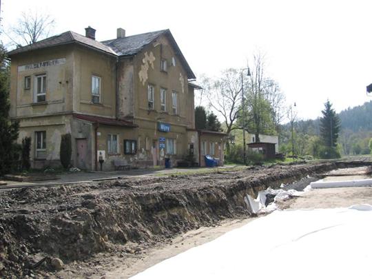 Kompletní rekonstrukce kolejiště v Mlýnech