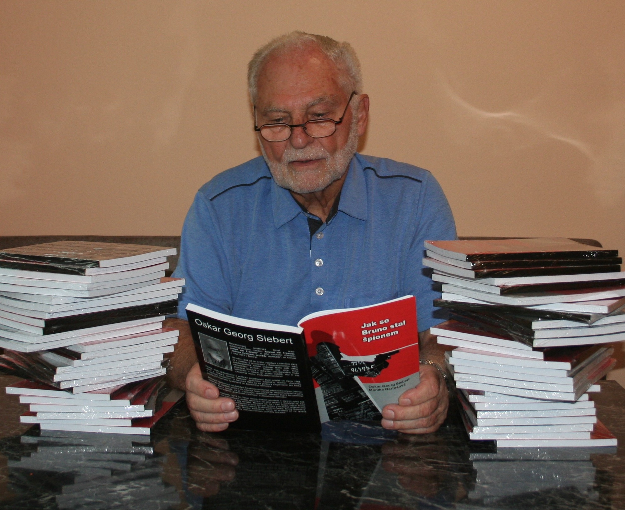Oskar Georg Siebert: Jak se Bruno stal špionem
