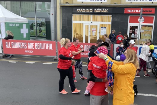 Ústecký půlmaraton 2021 - start dm rodinného běhu