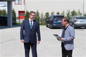 Realizaci nové výjezdové stanice ohodnotil kladně také hejtman Jan Schiller