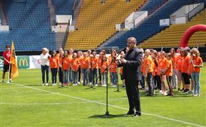 Všechny účastníky pozdravil hejtman Ústeckého kraje Jan Schiller a popřál jim hodně úspěchů