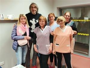 Jakub Kohák na besedě s klienty a zaměstnanci DOZP Kamenice