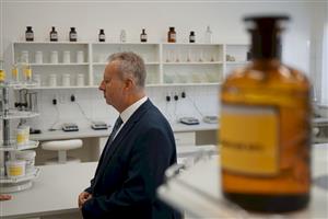 Farmaceutický laborant