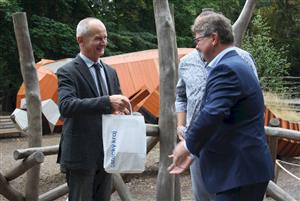 Za Ústecký kraj byl přítomen Miroslav Novotný (vpravo), předseda výboru pro regionální rozvoj a cestovní ruch, kulturu a památkovou péči.