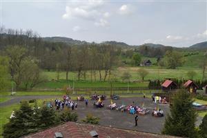 V areálu DOZP Stará Oleška přivítali jaro tradiční Cvrnkanou
