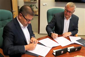 Podpis memoranda mezi Ústím nad Labem a ÚK