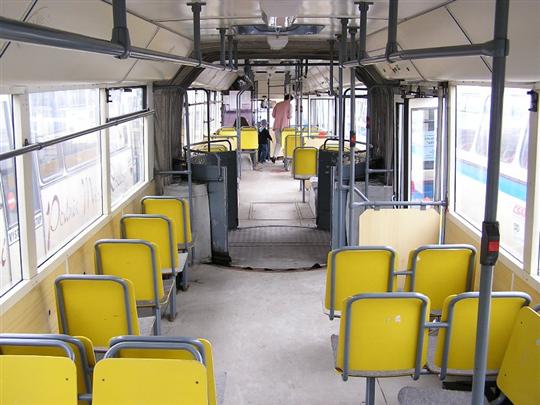 Kloubový autobus TAM - interiér